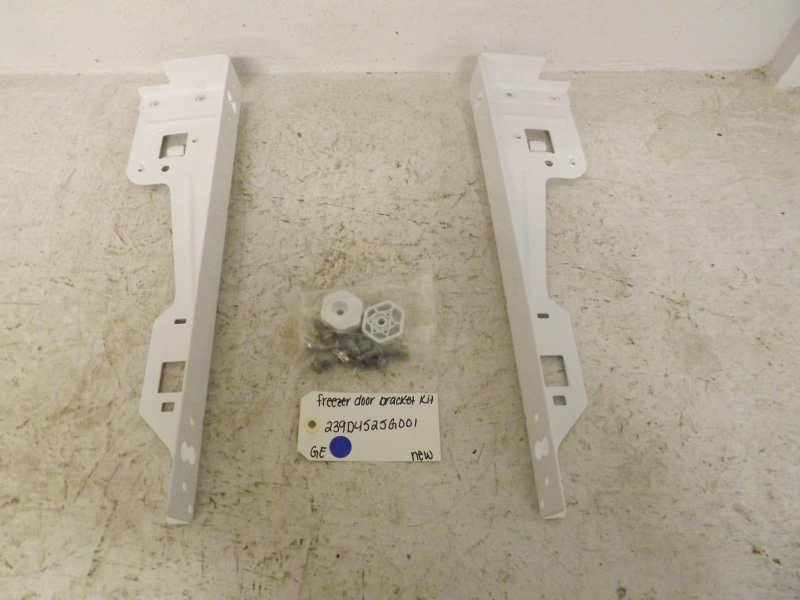GE Refrigerator 239D4525G001 Freezer Door Bracket Kit New GE Refrigerator 239D4525G001 Freezer Door Bracket Kit New
